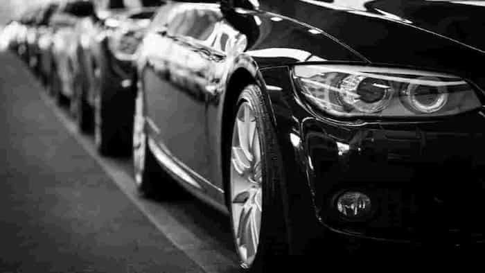 rental mobil mewah surabaya